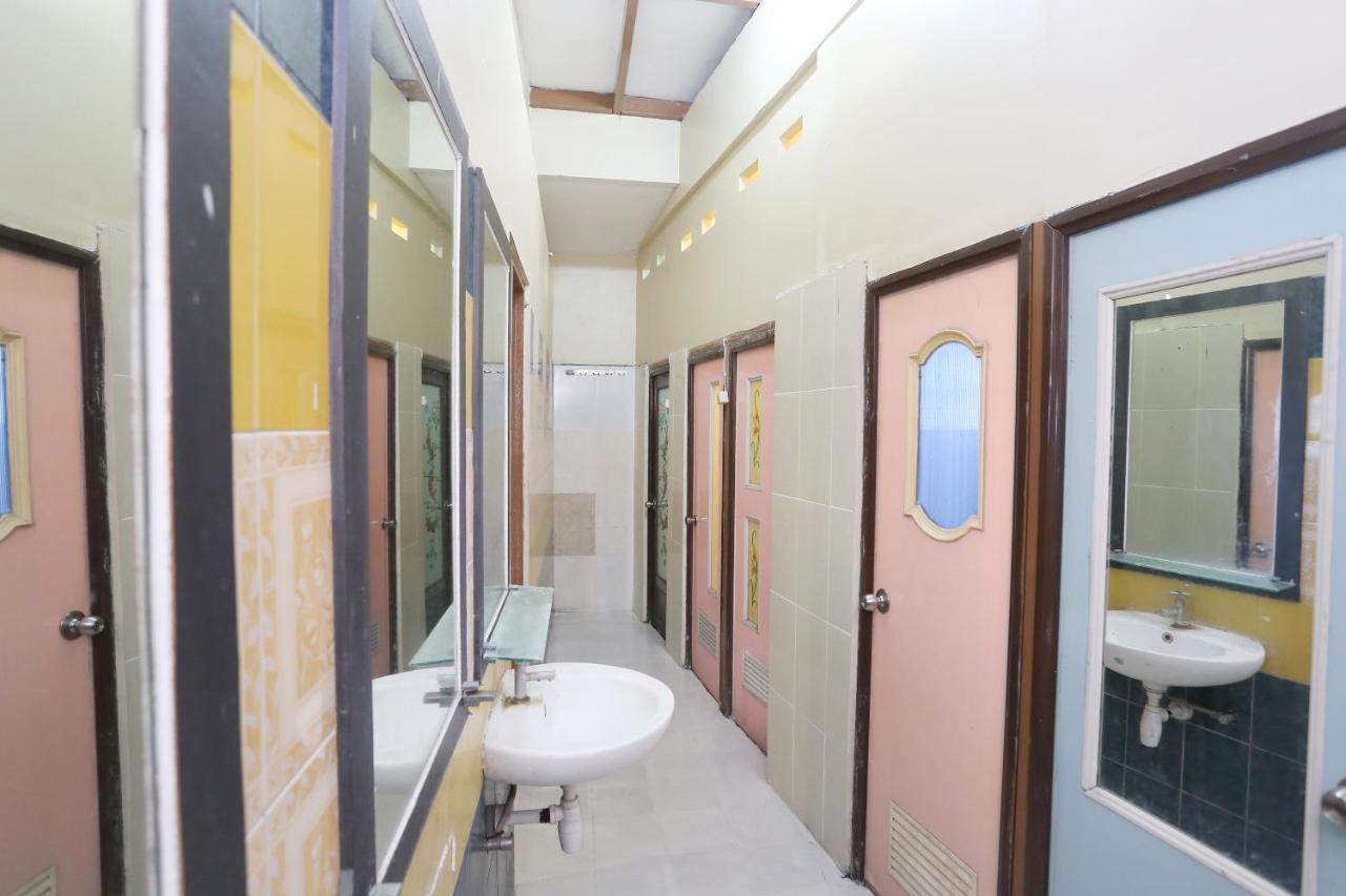 Spot On 2358 Aster Homestay Melati Dış mekan fotoğraf